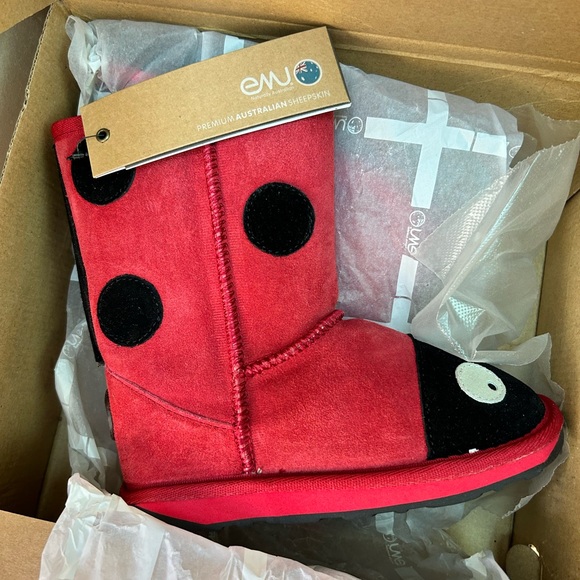 New kids lady bug boots - Picture 2 of 2
